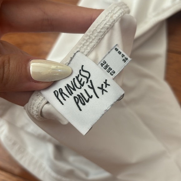 Princess Polly Rosalina white cap sleeve plunge backless top- size 4 - Picture 7 of 7